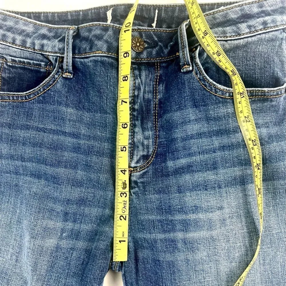 Driftwood Collette Embroidered Crop Jeans - Picture 6 of 10